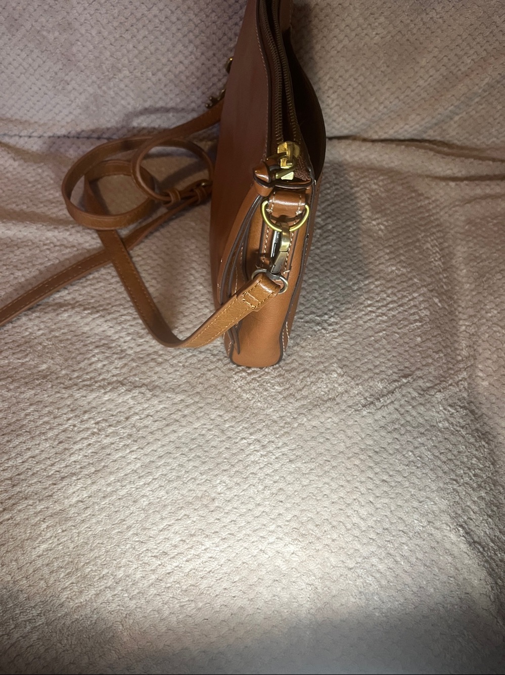 Fossil Classic Tan Leather Crossbody Bagpipe - Picture 8 of 12